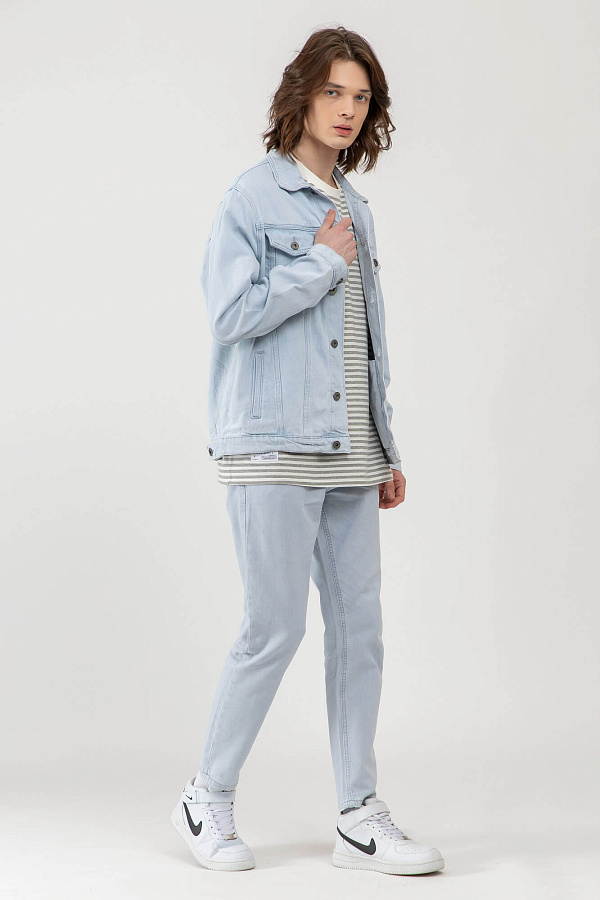 Ветровка короткая длина